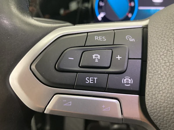 VOLKSWAGEN Golf Variant VIII (2021) — foto 16 van 36