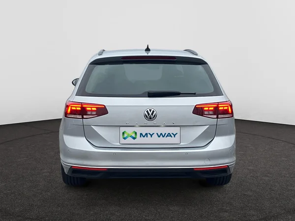 VOLKSWAGEN Passat SW (2020) — foto 24 van 25