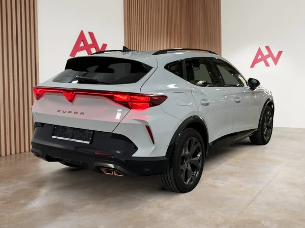 Cupra Formentor (2024) — foto 26 van 30