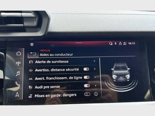 Audi A3 Sportback (2024) — foto 17 van 32