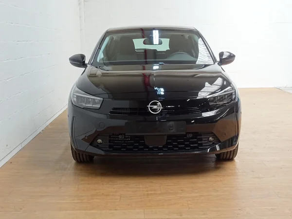 Opel Corsa (2024) — foto 2 van 24