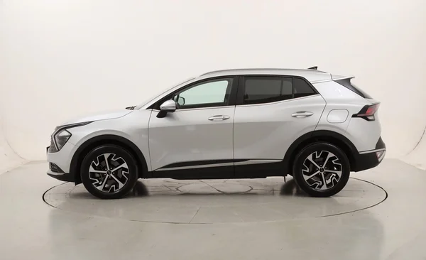 Kia Sportage (2022) — foto 12 van 21