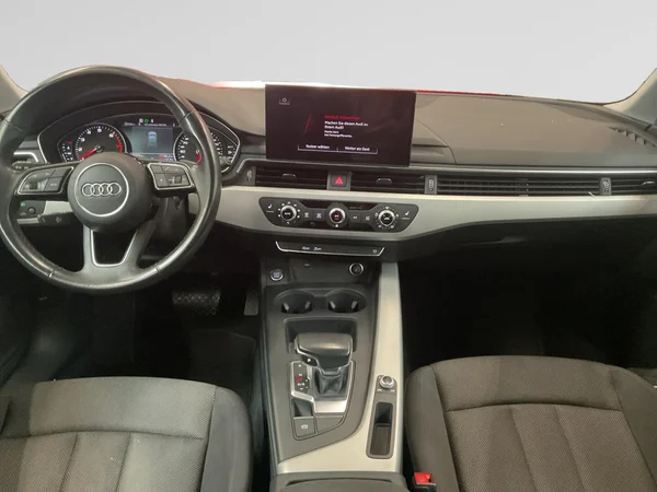 AUDI A4 SW (2023) — foto 2 van 21