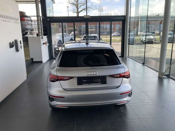 Audi A3 (2024) — foto 15 van 19