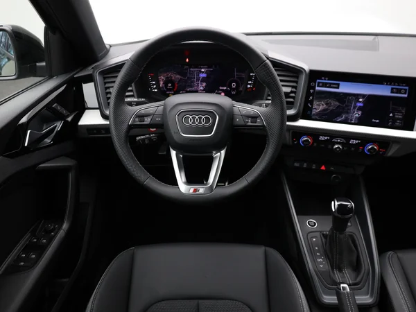 AUDI A1 Sportback (2025) — foto 2 van 21
