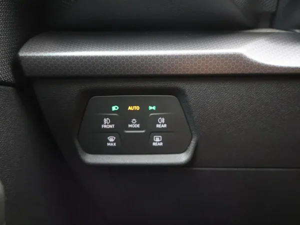 SEAT Leon (2024) — foto 11 van 25