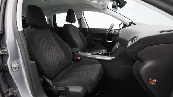 Peugeot 308 SW (2021) — foto 10 van 37