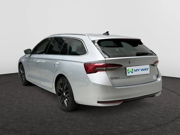 SKODA Octavia Combi (2024) — foto 12 van 19