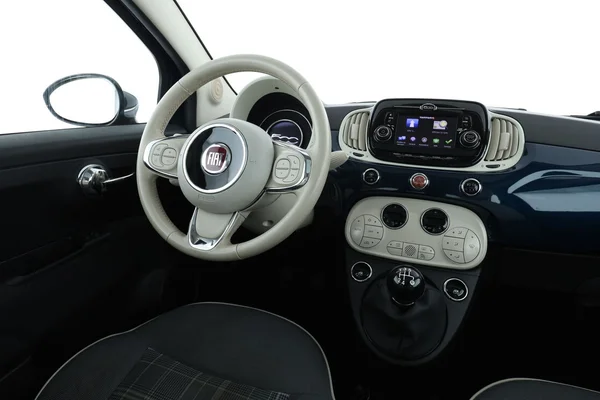 Fiat 500 (2018) — foto 4 van 16