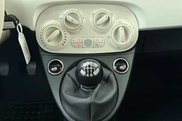 Fiat 500 (2023) — foto 4 van 16