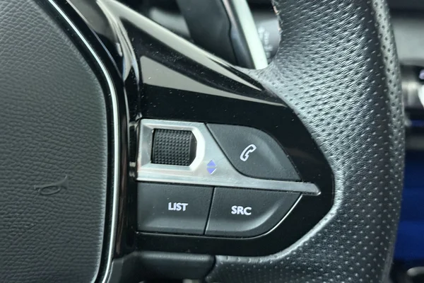 Peugeot 5008 (2024) — foto 7 van 17