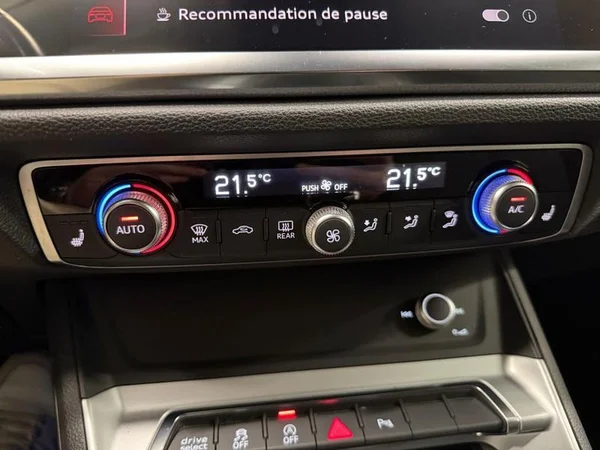 AUDI Q3 Sportback (2020) — foto 15 van 29