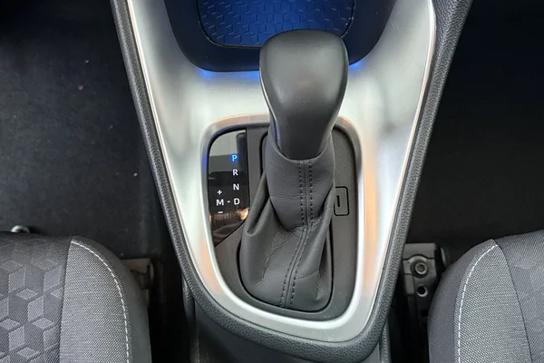 Toyota Yaris (2024) — foto 4 van 19