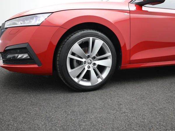SKODA Octavia SW (2024) — foto 13 van 20