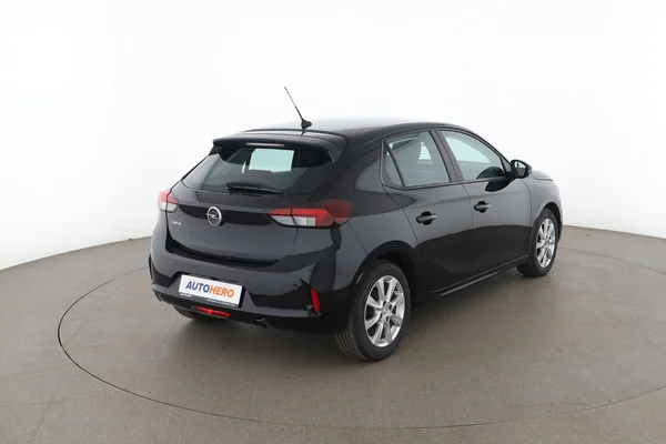 Opel Corsa (2022) — foto 12 van 16
