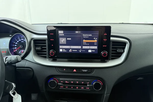 Kia Xceed (2021) — foto 3 van 20