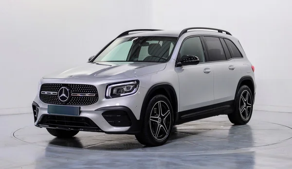 Mercedes-Benz GLB (X247) (2023) — foto 1 van 40