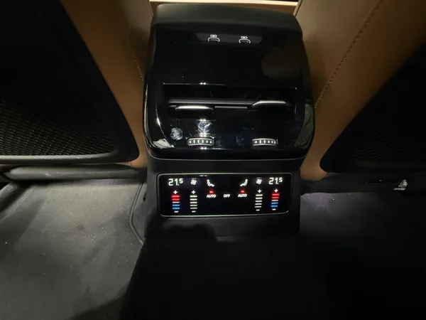 AUDI A6 e-hybrid (PHEV) (2025) — foto 20 van 24