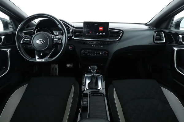 Kia pro_cee'd (2019) — foto 3 van 16