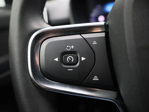 Volvo XC40 (2023) — foto 11 van 40