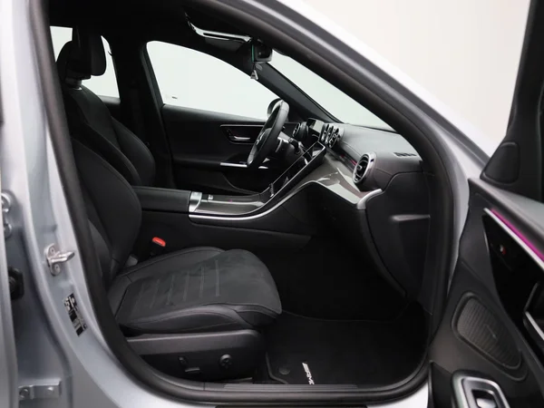 Mercedes-Benz C-Klasse (2025) — foto 37 van 50