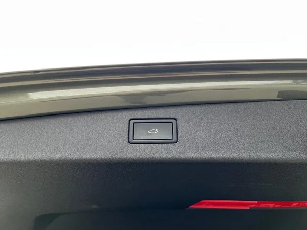 VOLKSWAGEN Tiguan (2025) — foto 9 van 18