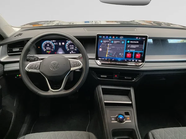VOLKSWAGEN Tayron (2025) — foto 2 van 24