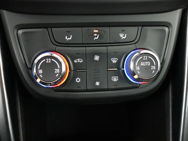OPEL Zafira (2017) — foto 16 van 26