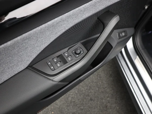 SKODA Octavia Combi (2026) — foto 3 van 21