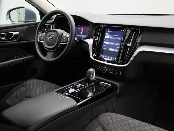 Volvo V60 (2022) — foto 32 van 41