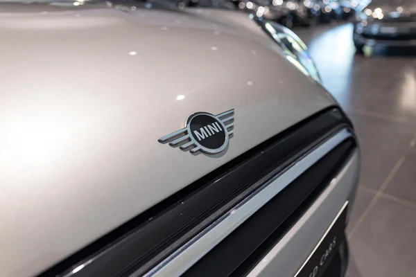 MINI Cooper (2024) — foto 35 van 35
