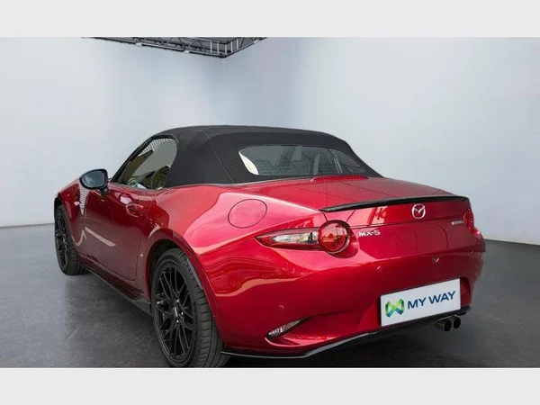 Mazda MX-5 (2024) — foto 24 van 27