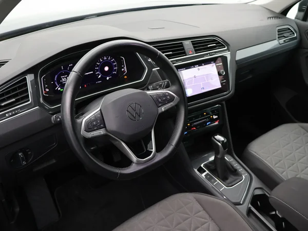 VOLKSWAGEN Tiguan eHybrid (PHEV) (2022) — foto 7 van 25
