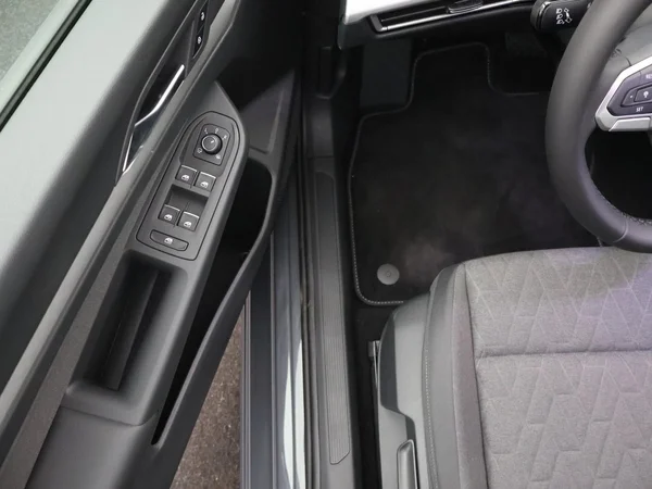 VOLKSWAGEN Golf VIII SW (2026) — foto 15 van 22