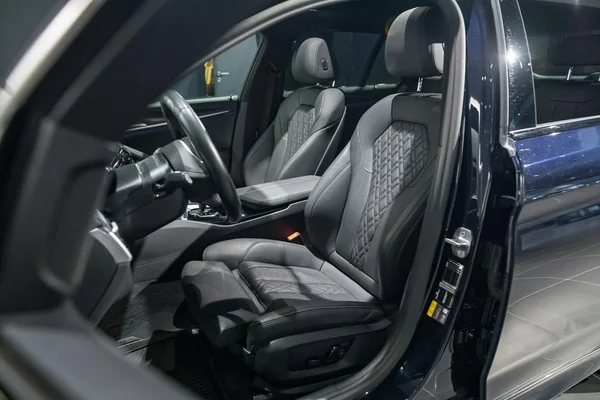 BMW 5 Reeks (2022) — foto 2 van 38