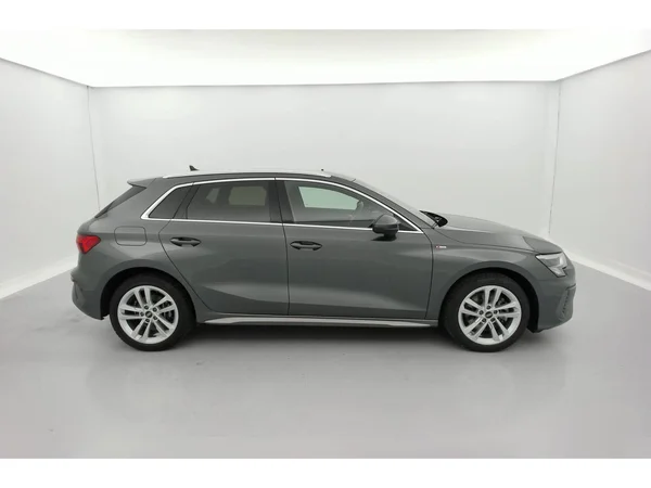 AUDI A3 Sportback PHEV (2022) — foto 24 van 37