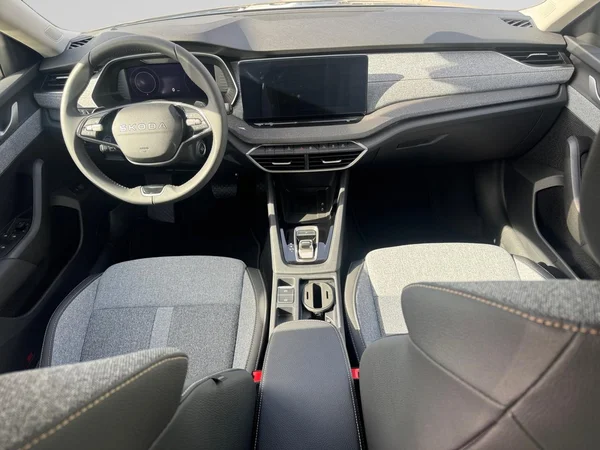 SKODA Octavia Combi (2026) — foto 16 van 21
