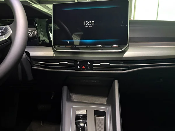 VOLKSWAGEN Golf VIII eHybrid (PHEV) (2025) — foto 20 van 24