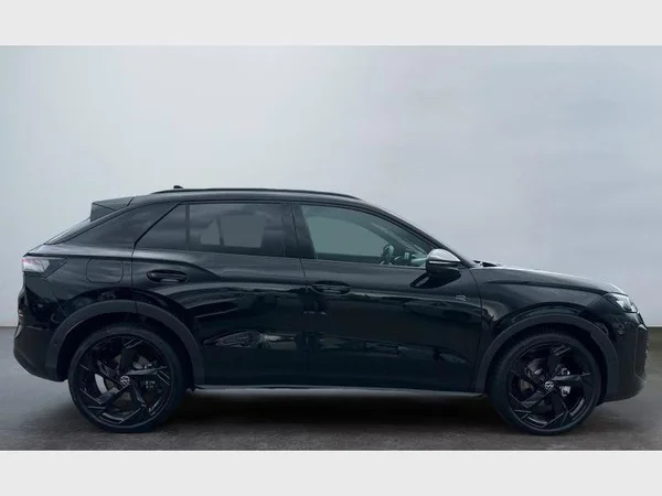 VOLKSWAGEN T-Roc (2026) — foto 25 van 26