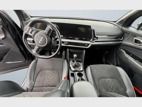 Kia SPORTAGE (2022) — foto 4 van 26