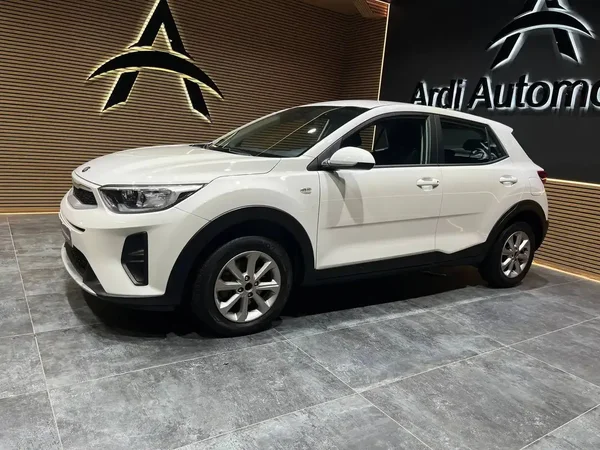 Kia Stonic (2020) — foto 9 van 19