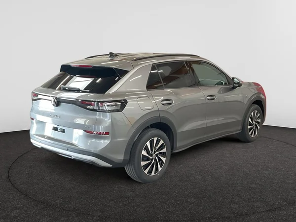 VOLKSWAGEN T-Roc (2026) — foto 18 van 22