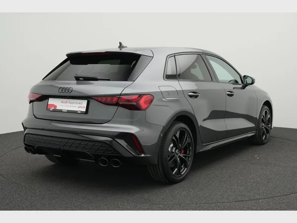 AUDI S3 Sportback (2025) — foto 12 van 31