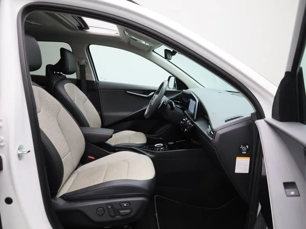 Kia Niro (2024) — foto 33 van 47