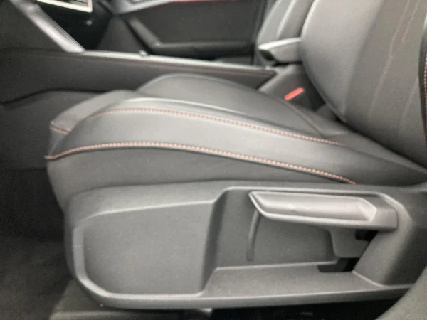 CUPRA Leon ST (2025) — foto 29 van 36