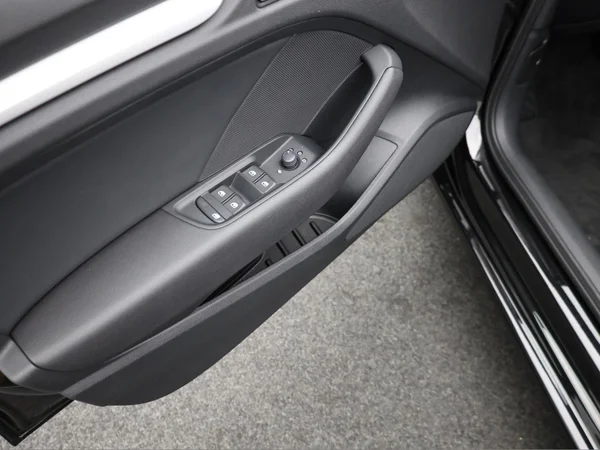 AUDI A3 Sportback (2019) — foto 5 van 18