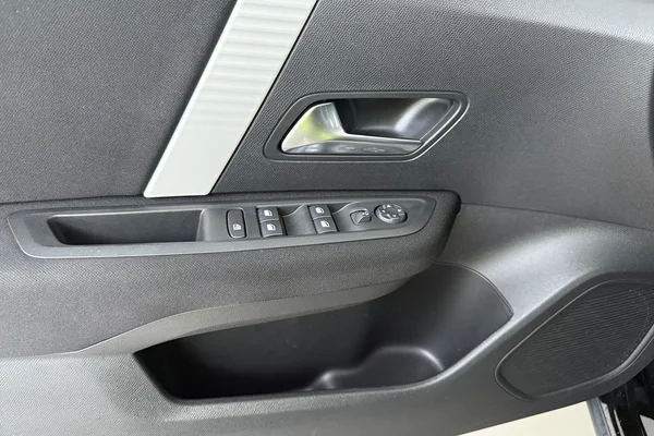 Citroen C4 (2025) — foto 8 van 21