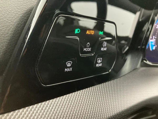 VOLKSWAGEN Golf VIII (2025) — foto 11 van 36