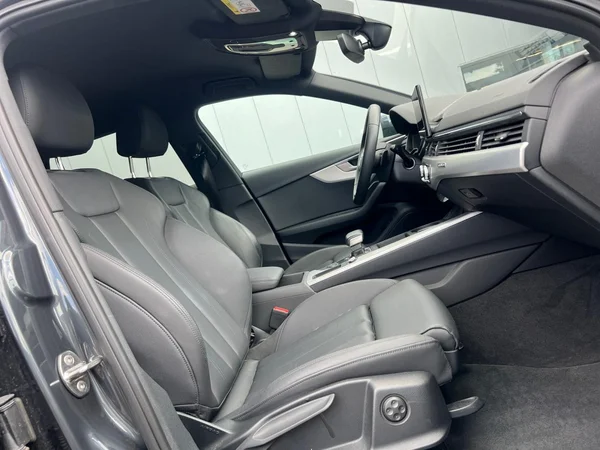 AUDI A4 Allroad Quattro Dsl (2023) — foto 15 van 24
