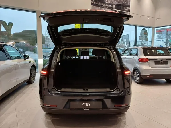 Leapmotor C10 (2024) — foto 14 van 17